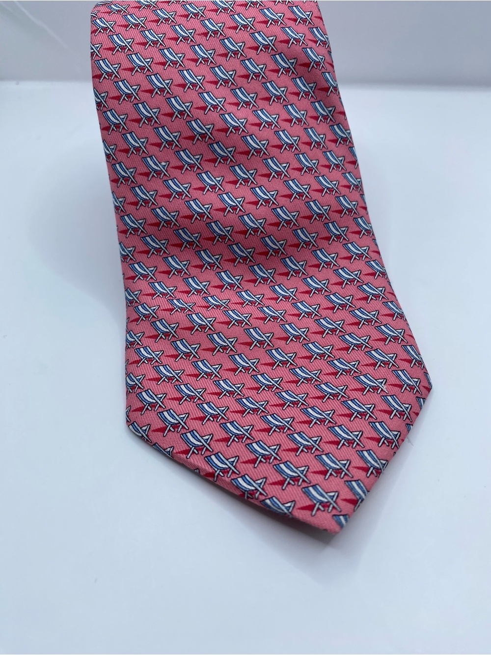 Vineyard Vines Pink Deck Chair Pattern Silk Tie